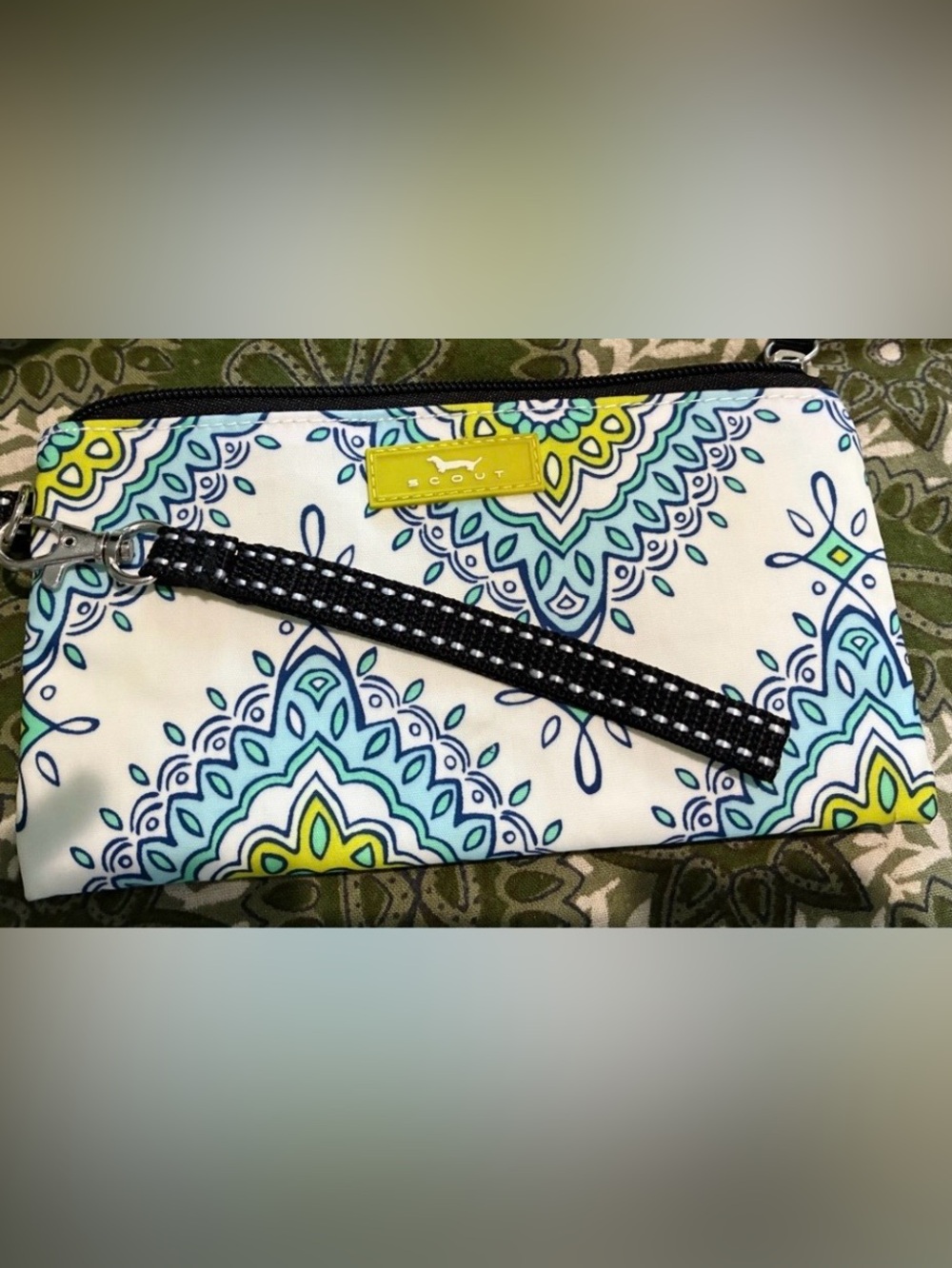 SCOUT “Kate” Wristlet, Retired “Megan the Medallion” Pattern from 2018. 8”x4.5”